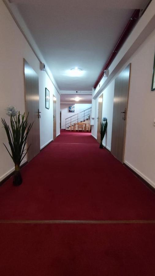 Pokoje 24h Ul. Bagrowa Bed & Breakfast