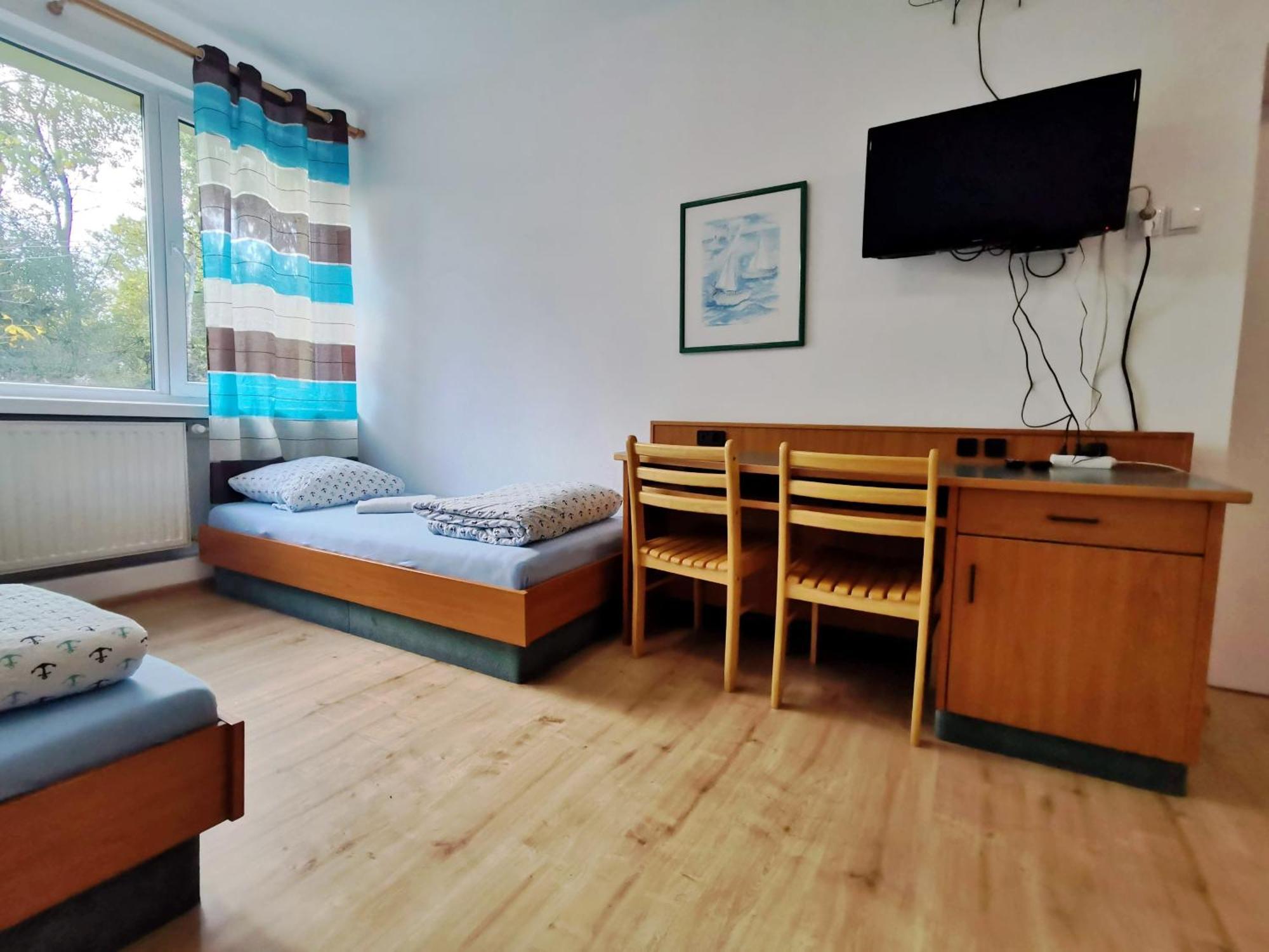 Pokoje 24h Ul. Bagrowa Bed & Breakfast