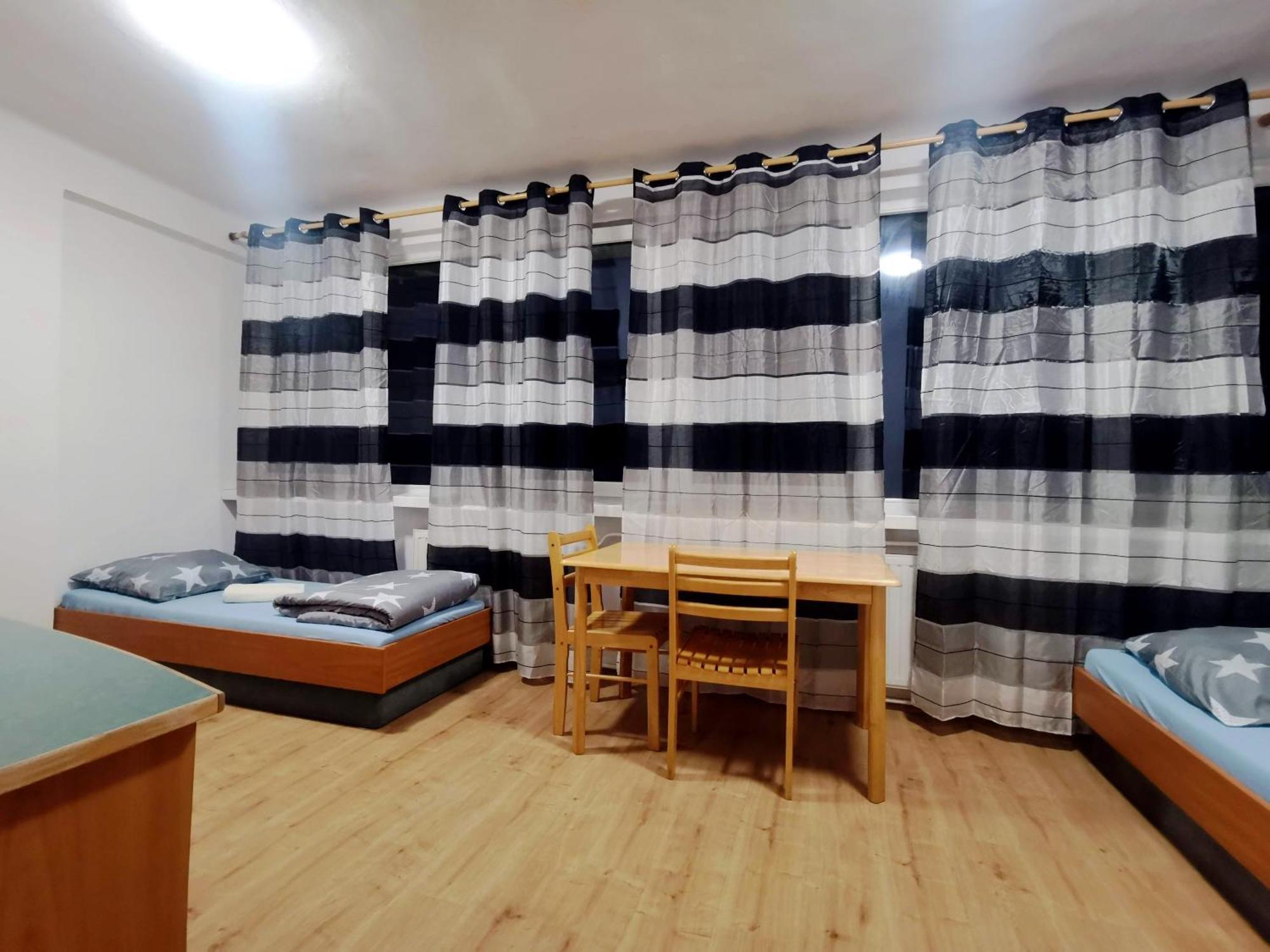 Bed & Breakfast Pokoje 24h Ul. Bagrowa Krakow