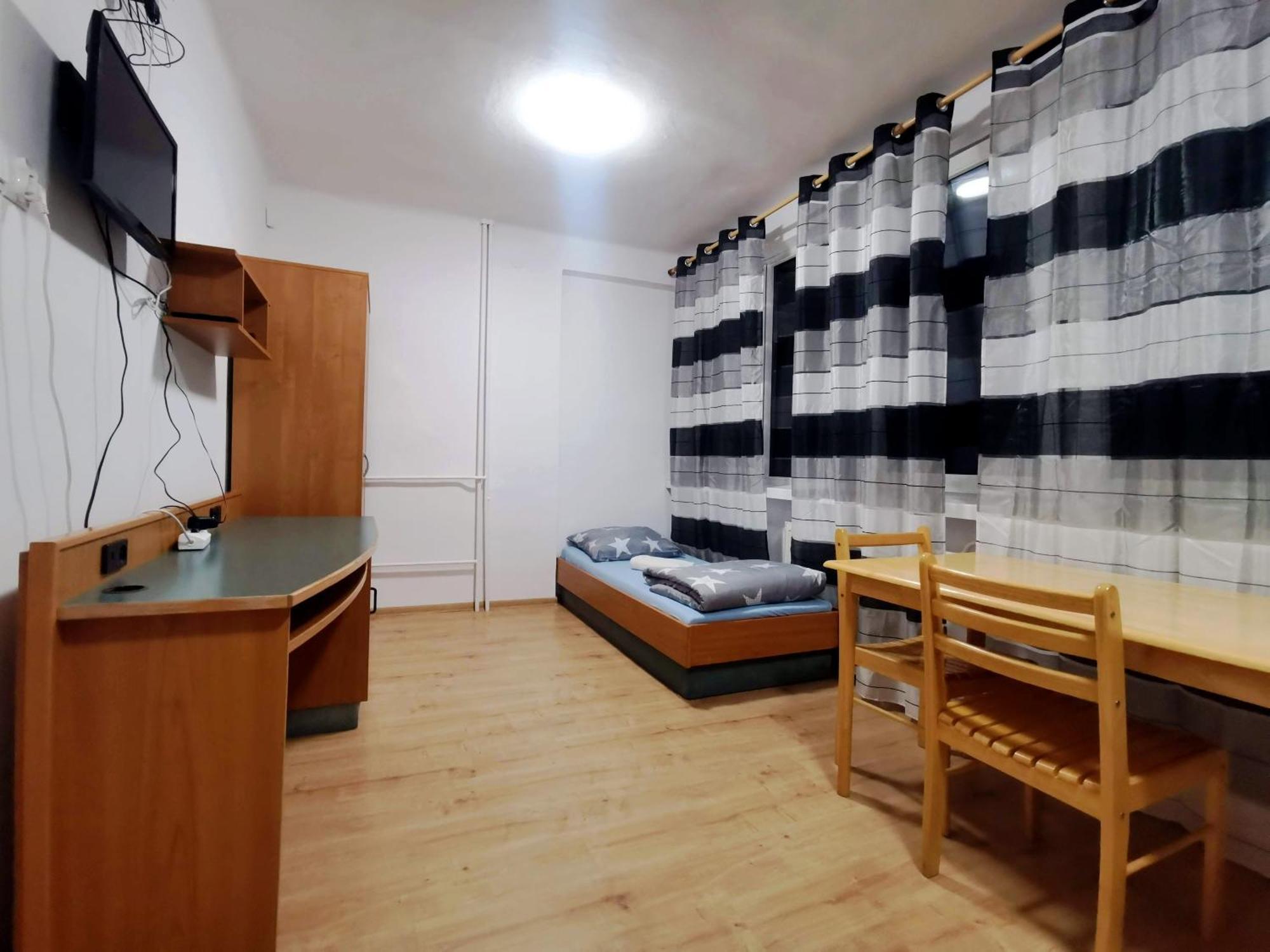 Pokoje 24h Ul. Bagrowa Bed & Breakfast