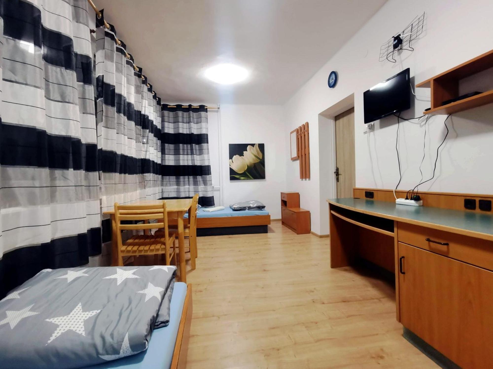 Bed & Breakfast Pokoje 24h Ul. Bagrowa Krakow