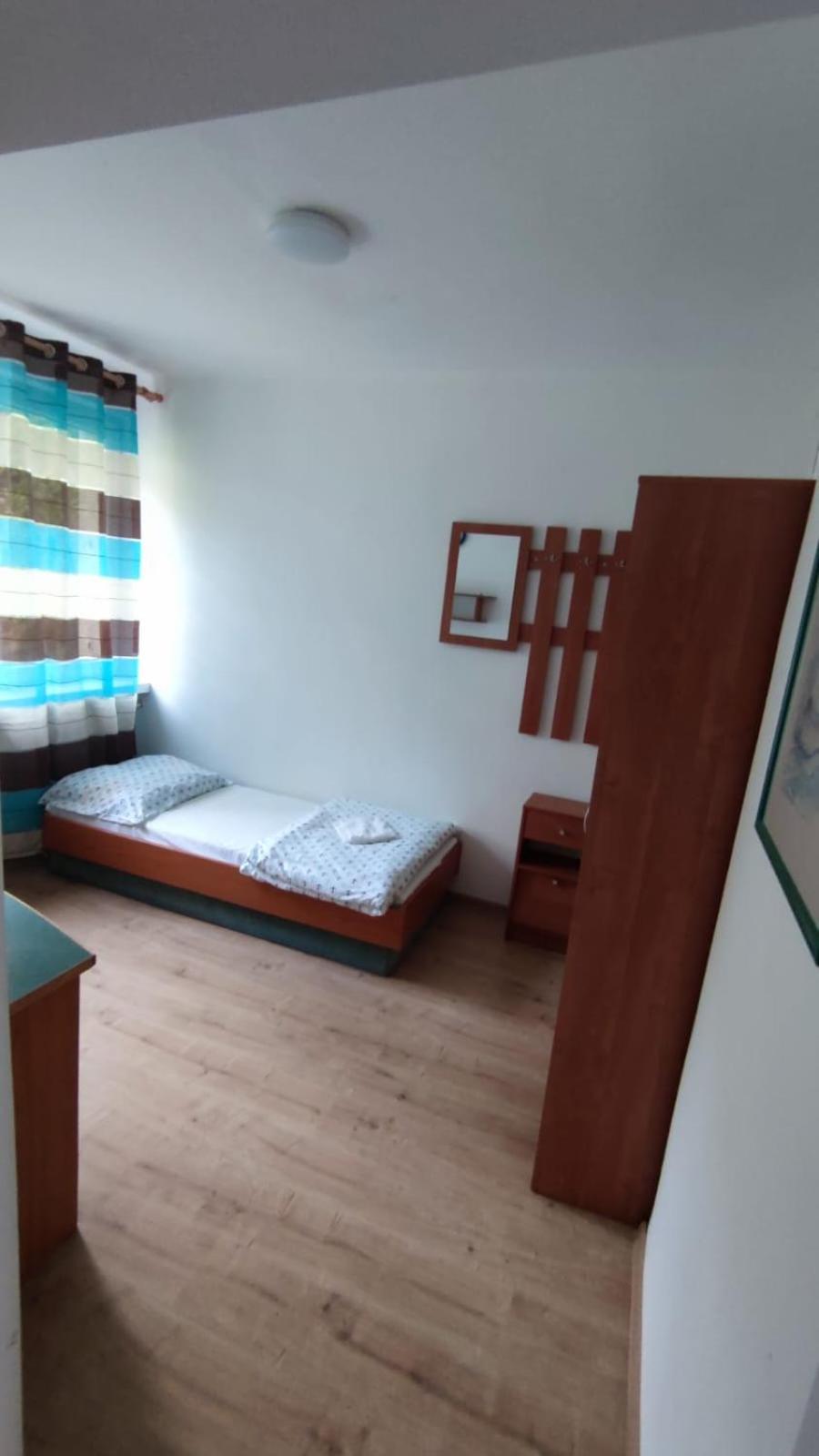 Pokoje 24h Ul. Bagrowa Bed & Breakfast